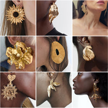 Cargar imagen en el visor de la galería, Aretes golden oval
