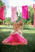 Cargar imagen en el visor de la galería, Vestido maxi tull pink
