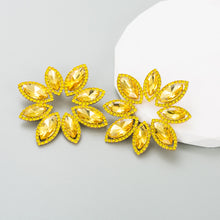 Cargar imagen en el visor de la galería, Aretes yellow flower
