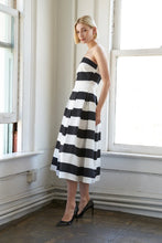Cargar imagen en el visor de la galería, Vestido black &amp; white line
