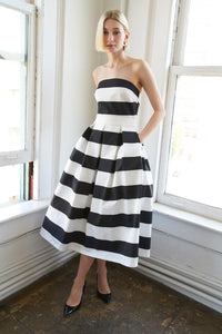 Vestido black & white line