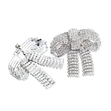 Cargar imagen en el visor de la galería, Aretes Bow Silver
