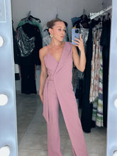 Cargar imagen en el visor de la galería, Jumpsuit palo de rosa
