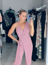 Cargar imagen en el visor de la galería, Jumpsuit palo de rosa

