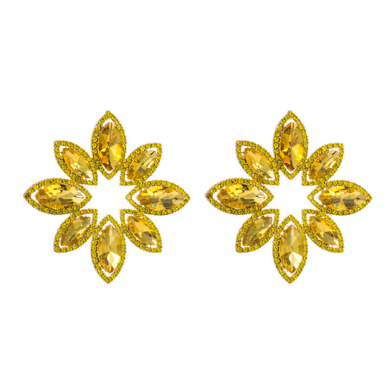 Aretes yellow flower
