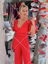 Cargar imagen en el visor de la galería, Jumpsuit rojo
