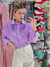 Cargar imagen en el visor de la galería, Blusa lila floral
